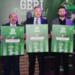 Bursa Osmangazi’de yeşil-beyaz sevdalılar buluştu… Türkiye’nin ilk insansı robotundan Bursaspor’a destek