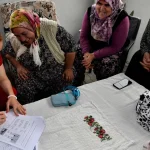 İzmir Bornova’da sağlık eğitimi köylerde