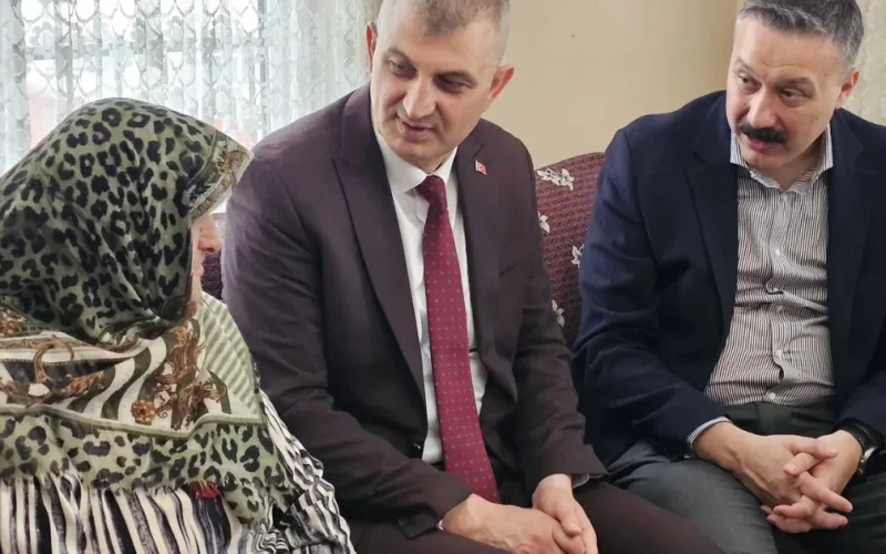 Kocaeli Gölcük’ten annelere anlamlı ziyaret