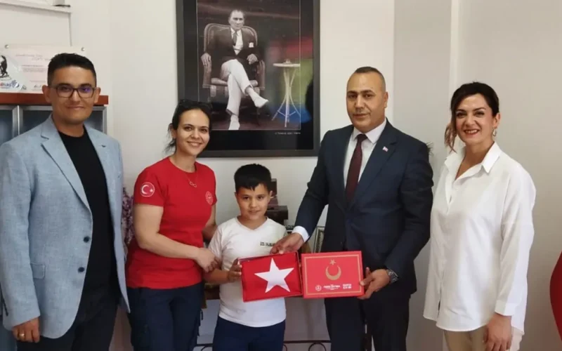 Manisa Büyükşehir, Şehit Süleyman Gür’ün oğlunun özel gününü unutmadı
