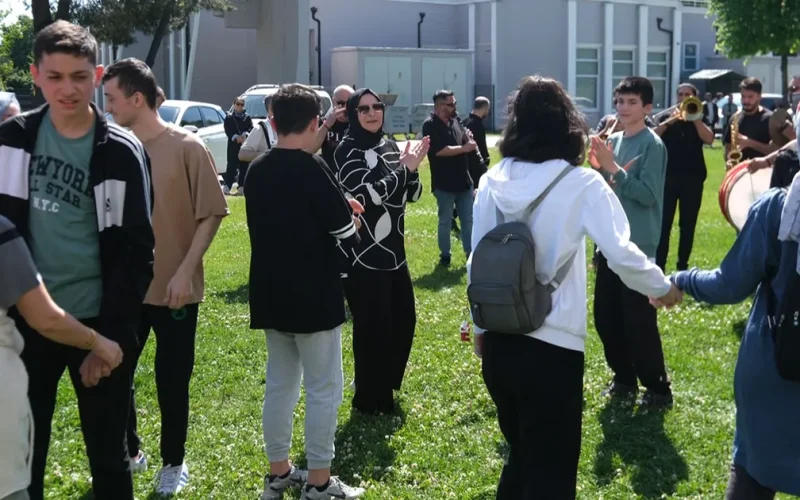 Sakarya Kent Orkestrası’ndan yürekleri ısıtan hareket