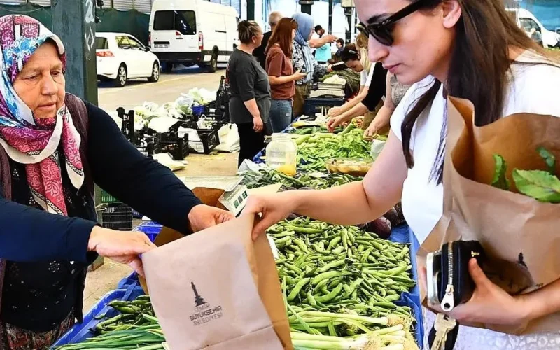 Tarladan sofraya uzanan başarı öyküsü: Ekopazar İzmir